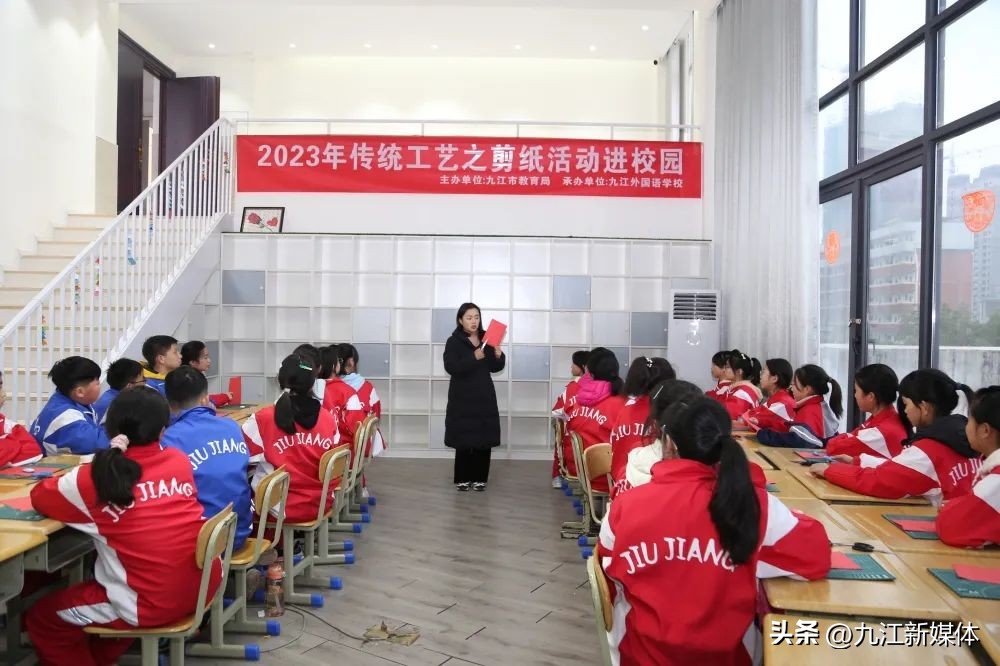 创文明校园树文明新风视频,创建文明城市文明学校