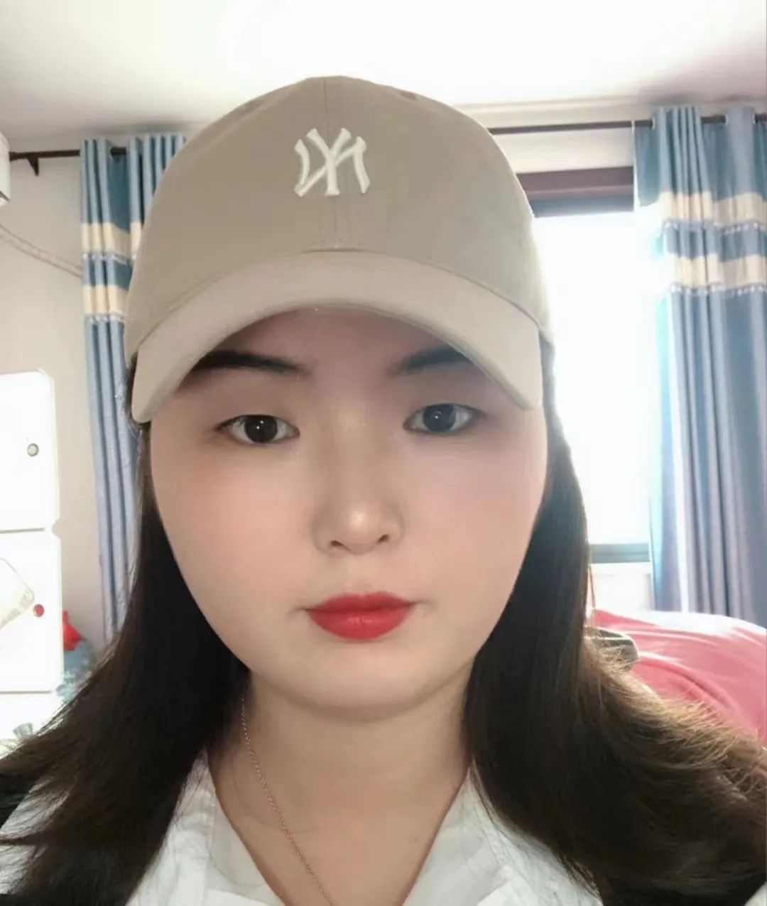 不同的脸型适合什么帽子,什么脸型都适合的帽子