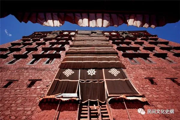 地理标志性建筑布达拉宫,中国著名建筑布达拉宫介绍