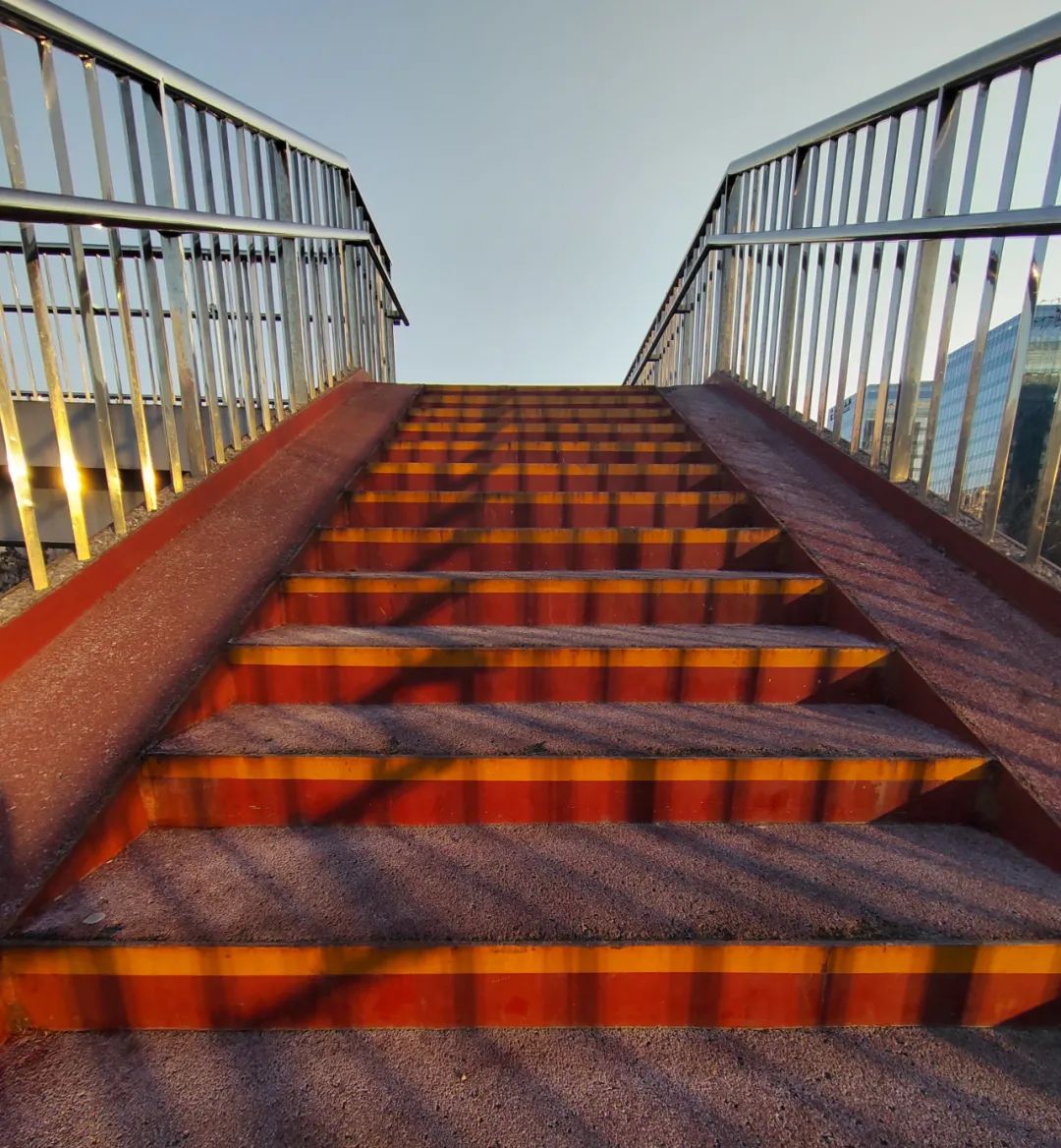 荣耀60pro好用吗,荣耀60pronova9pro