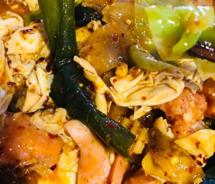 东北麻辣拌都是什么菜,经典美食之东北麻辣拌