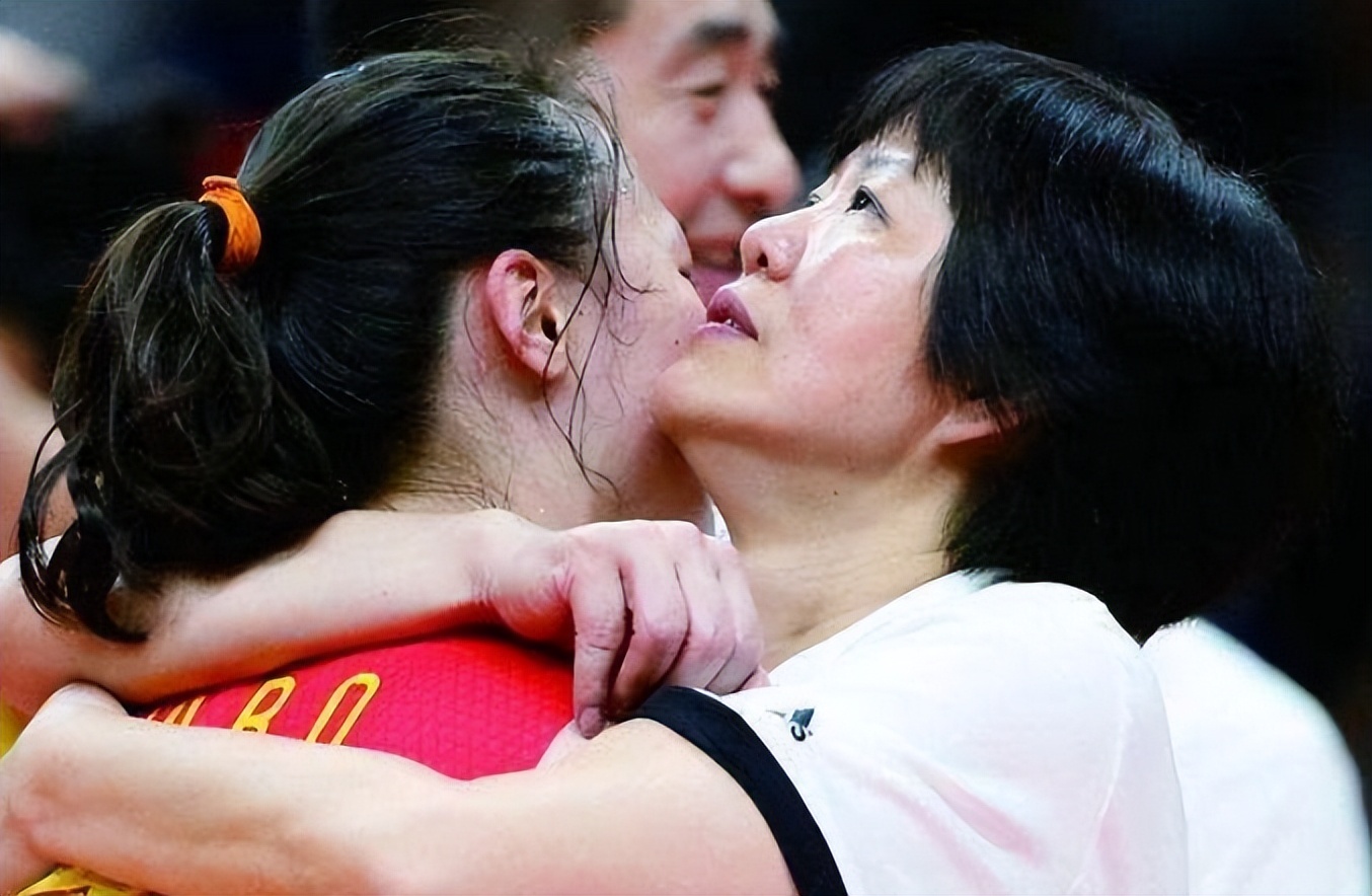 李盈莹中国排球队,李盈莹偶像惠若琪