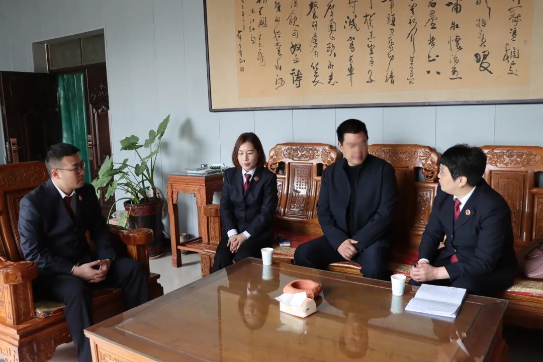 走进法治社会,走在法治的路上