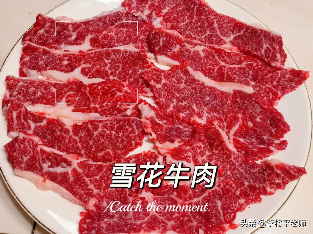 为什么外国人养牛在牛身上开个洞,现在的奶牛都在牛身上开洞吗