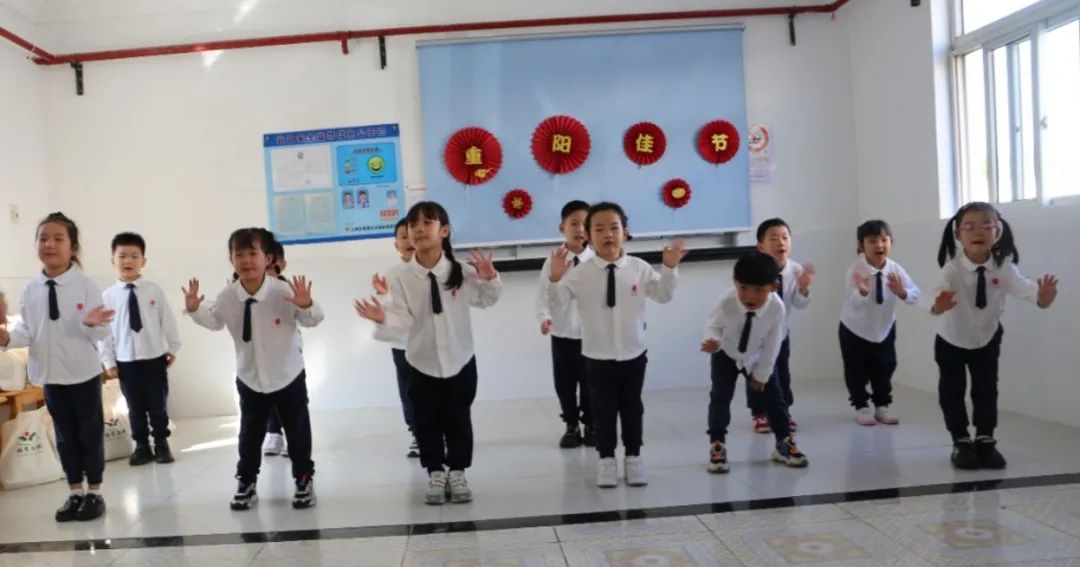 幼儿园九九重阳节浓浓敬老情活动,重阳节敬老爱老幼儿园