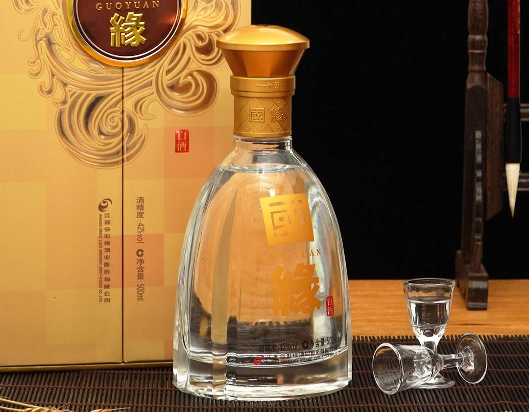 中国人送礼要面子：这8款白酒高档有口碑，送领导送长辈挺合适