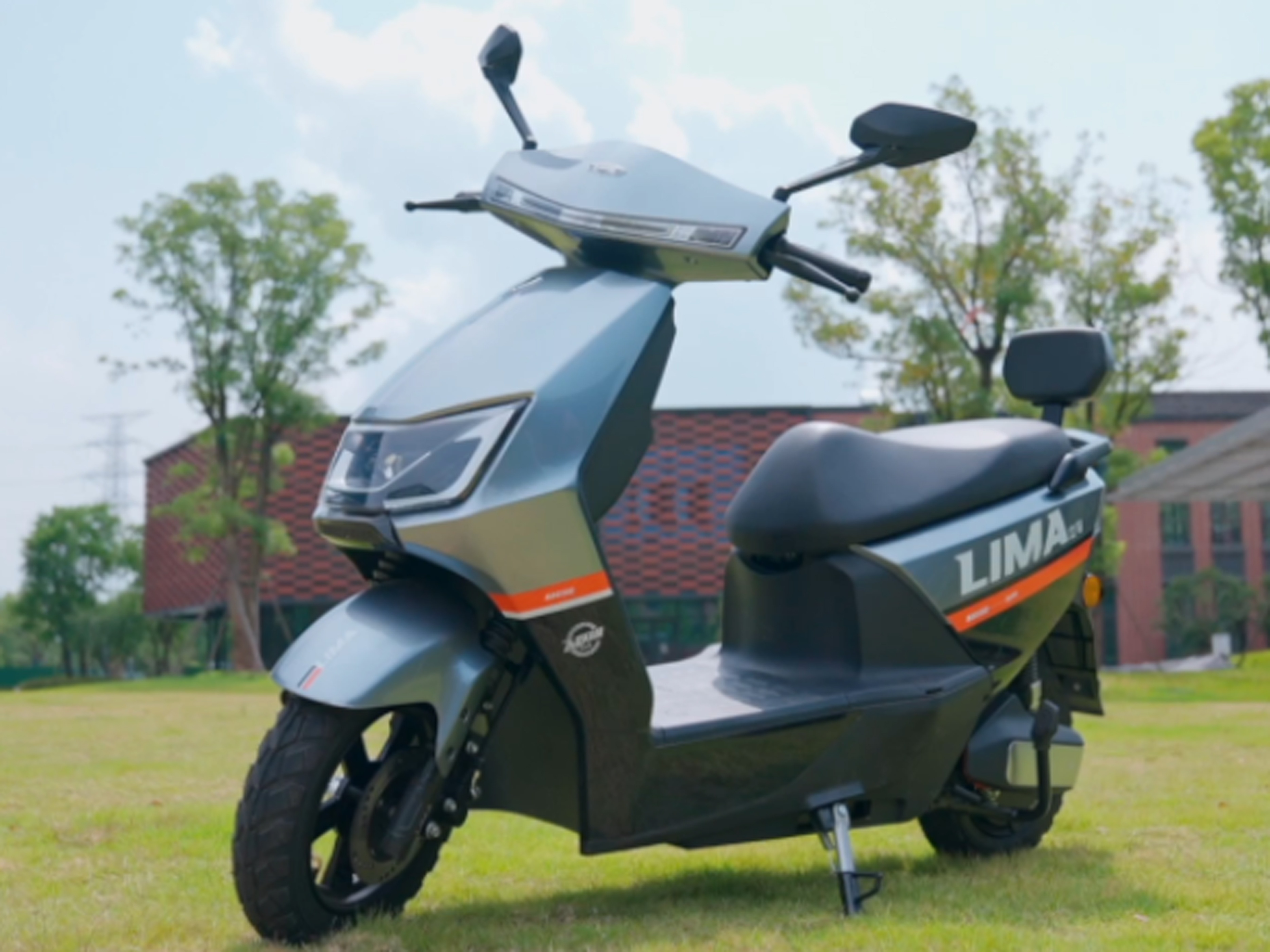 推荐几款普通电动车性能强速度快,能跑200公里的大型电动车推荐实测