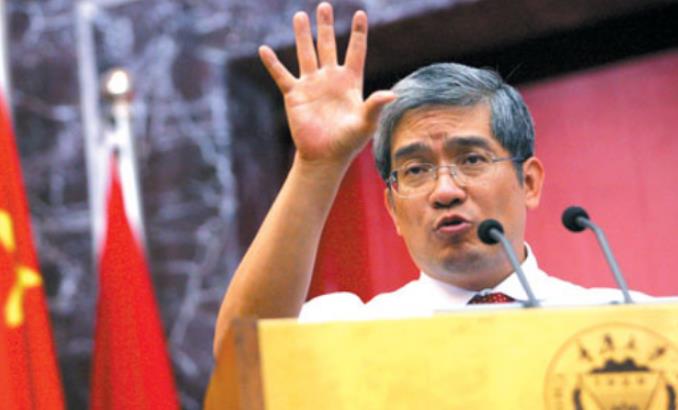 郎咸平骗前妻完整视频,郎咸平同前妻一起要回房