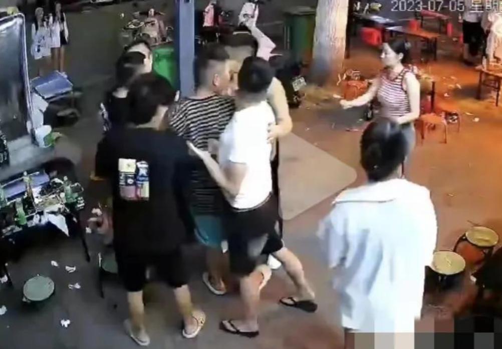 街头刺杀事件,真相揭秘街头杀人案