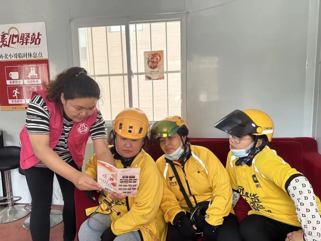 你想要的这里都有😇,你想要的这里都有英语怎么说