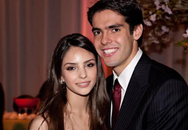 足坛帅哥卡卡哪里人,足坛帅哥卡卡迪巴拉