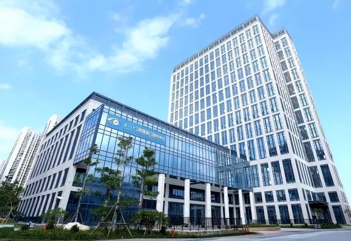 福建莆田富豪苏庆灿发迹史，放弃铁饭碗成就上市企业，身价150亿