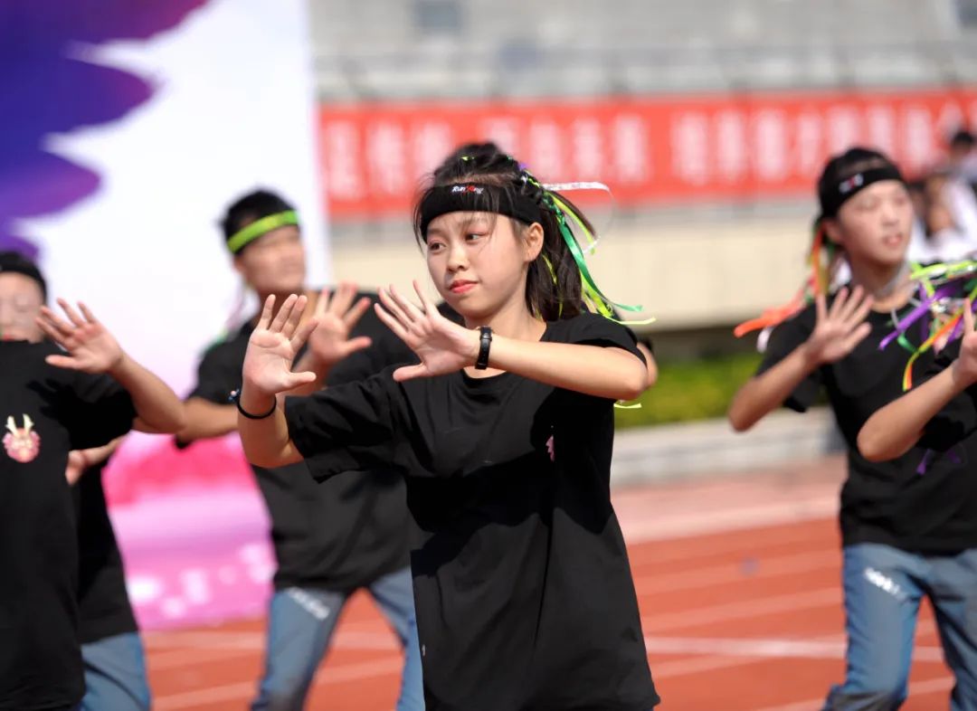 综合高中招生简章2023,高中学校招生简章2023