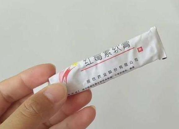 红霉素软膏的妙用你知道多少,为什么红霉素软膏越用越严重