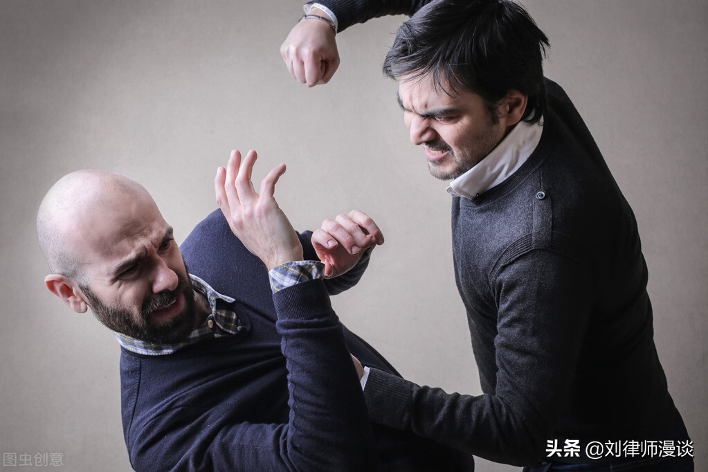 丈夫杀死和妻子偷情的人怎么判,妻子偷情把情人砍死犯法吗