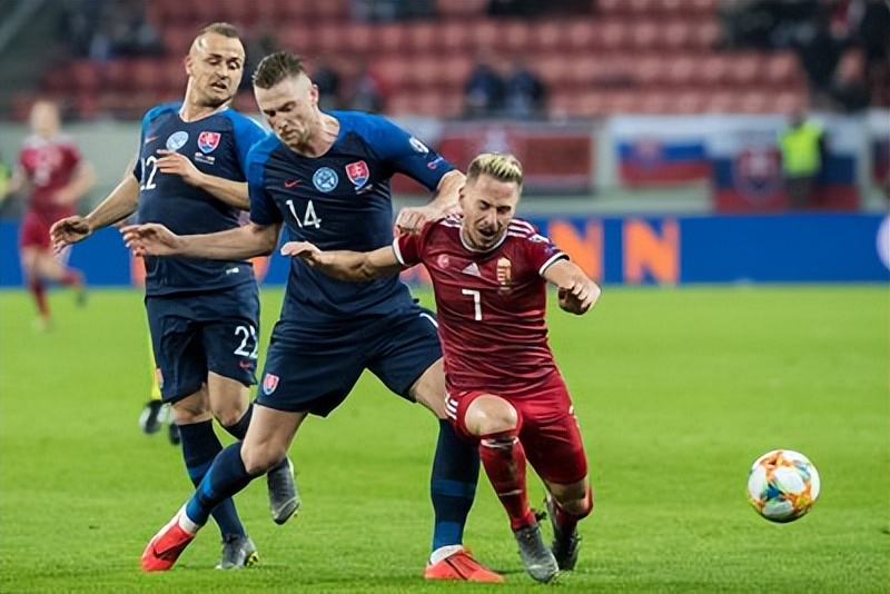 德甲积分榜最新情况,沙尔克拜仁保级