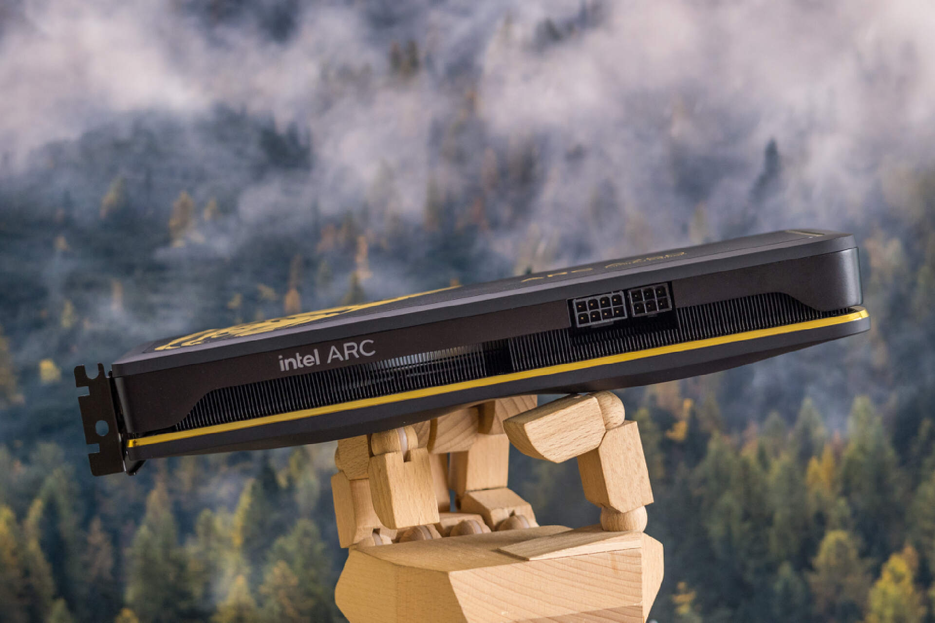 matx机箱和itx机箱对比,itx主机和matx主机哪个好