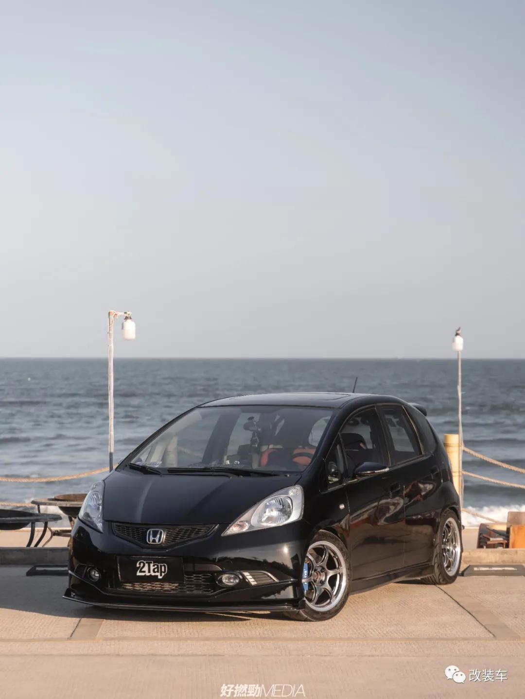 00后小姐姐也爱玩本田飞度，这个车系到底有什么魔力？