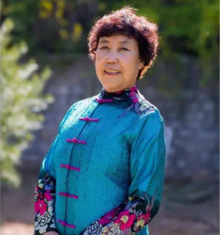 深扒历史铁姑娘郭凤莲的艰难转身,山西大寨郭凤莲图