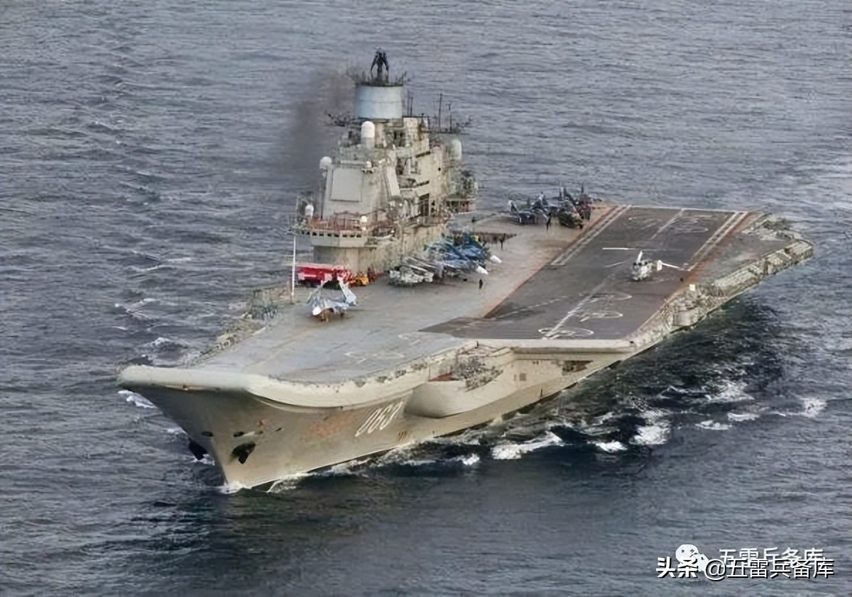 8万吨级的超大型航母,世界上最大吨位的航母排名前20