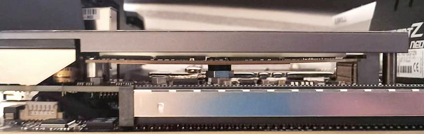 迫击炮b360主板固态散热片,b550迫击炮主板支持pcie4.0固态吗