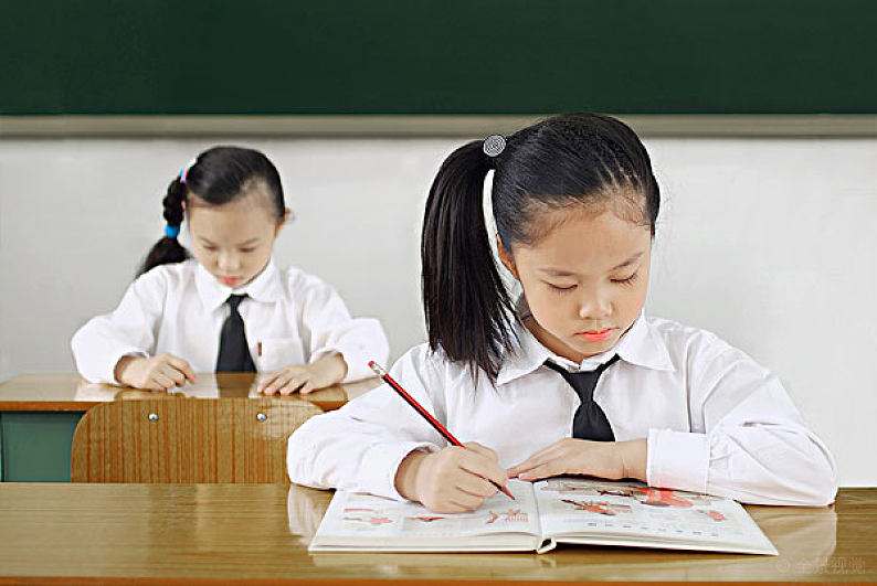 孩子写字写得好就是慢怎么训练,让孩子写字写工整的小技巧