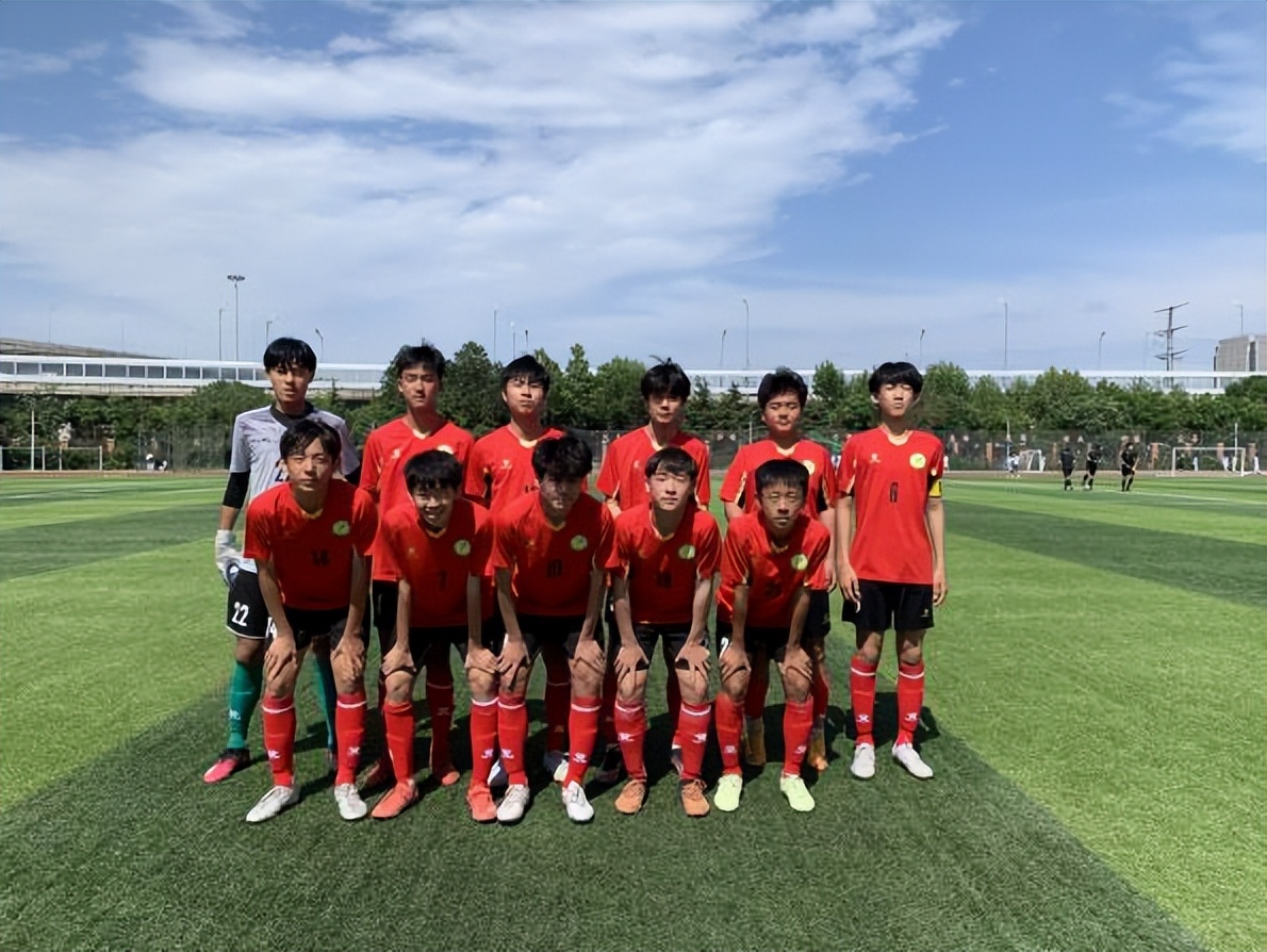 城阳二中喜报,城阳中学足球夺冠