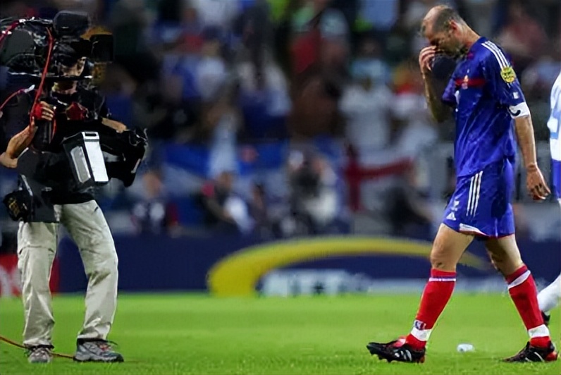 齐达内还能当主教练吗,齐达内能打败梅西吗