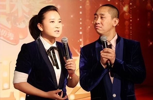 贾玲为什么不和白凯南搭档了,2012年贾玲和白凯南的相声