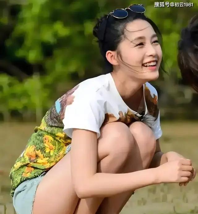 清新甜美李沁颜值演技俱佳,李沁清丽古装