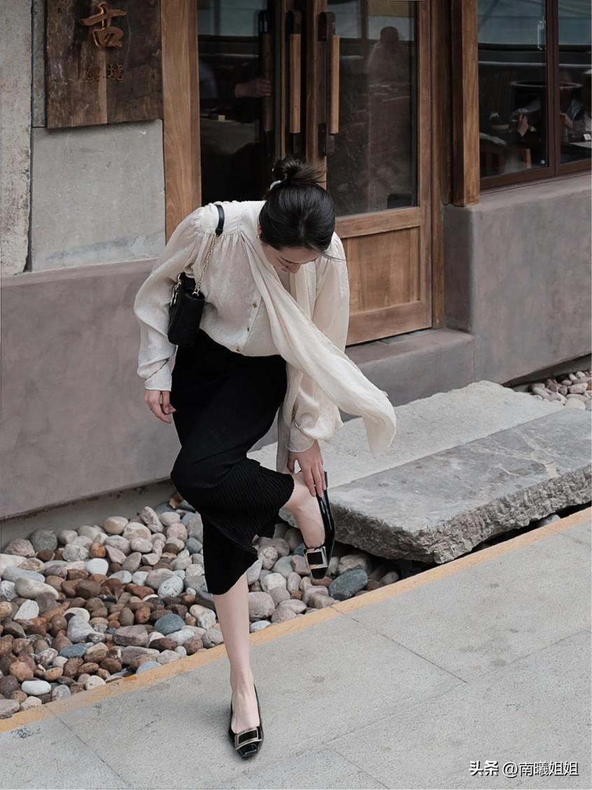 为啥现在的女生夏天都不穿凉鞋,为啥现在的女生夏天都不买凉鞋了