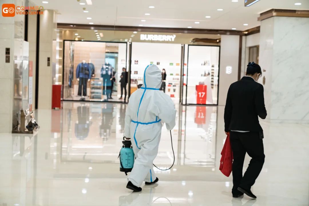 一口气逛了4大商圈，我们久违了的重庆回来了