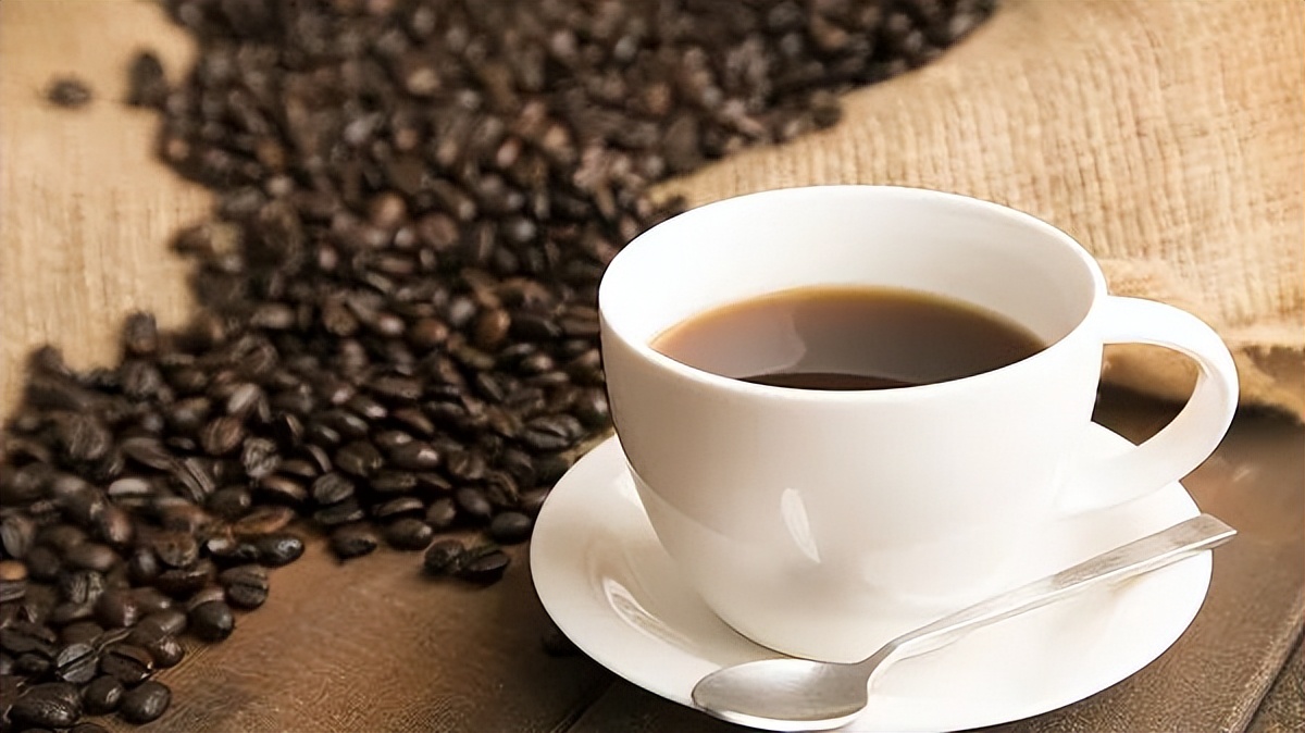 痛风喝什么水降尿酸效果好,痛风喝什么水能降尿酸