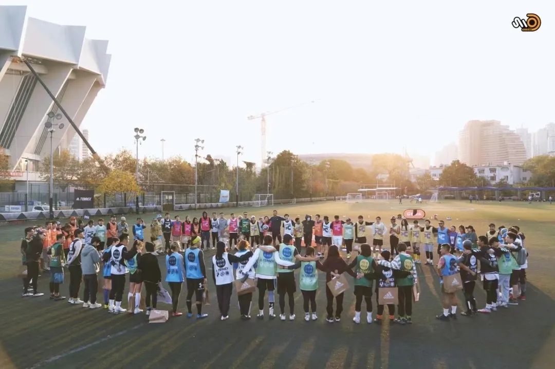 SIZE飞盘|运动社群的终极目标并不是商业化:专访「超光速」Solo