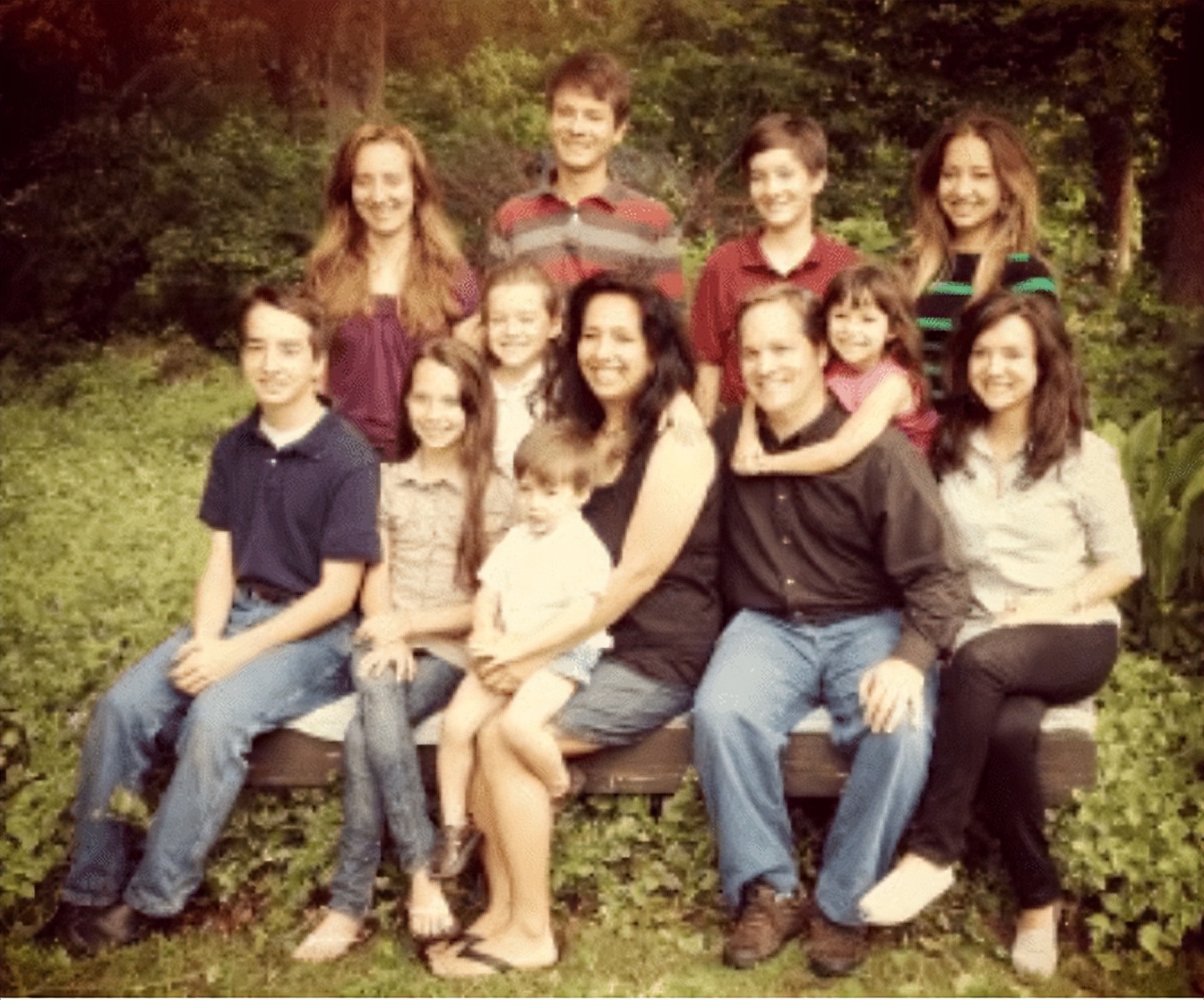 美国普通家庭有几个孩子,美国自己在家教孩子不上学可以吗