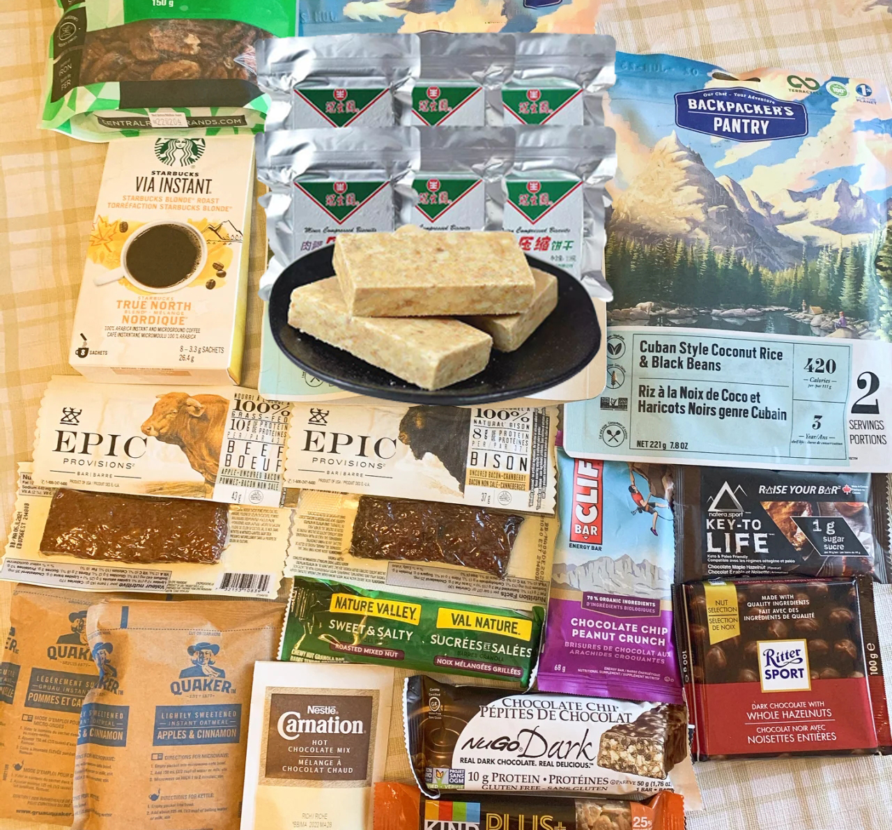 户外徒步的装备怎么用得到,户外徒步登山入门新手需要啥装备