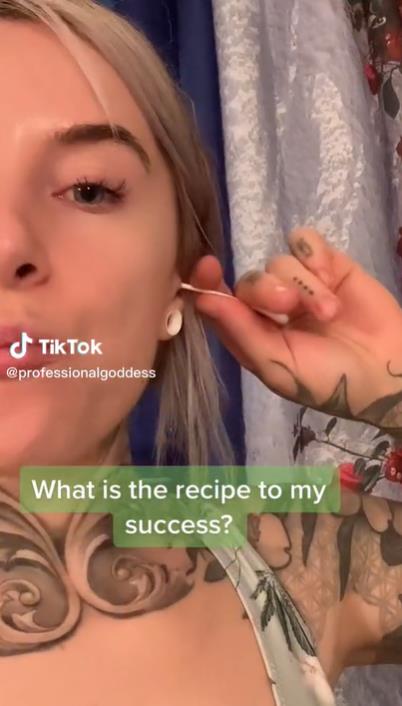 美国女子网售重口垃圾：灰尘脏水，指甲舌苔，真有人高价买？