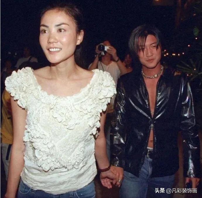 王菲谢霆锋为什么要公开秀恩爱,王菲谢霆锋还在一起吗经典瞬间