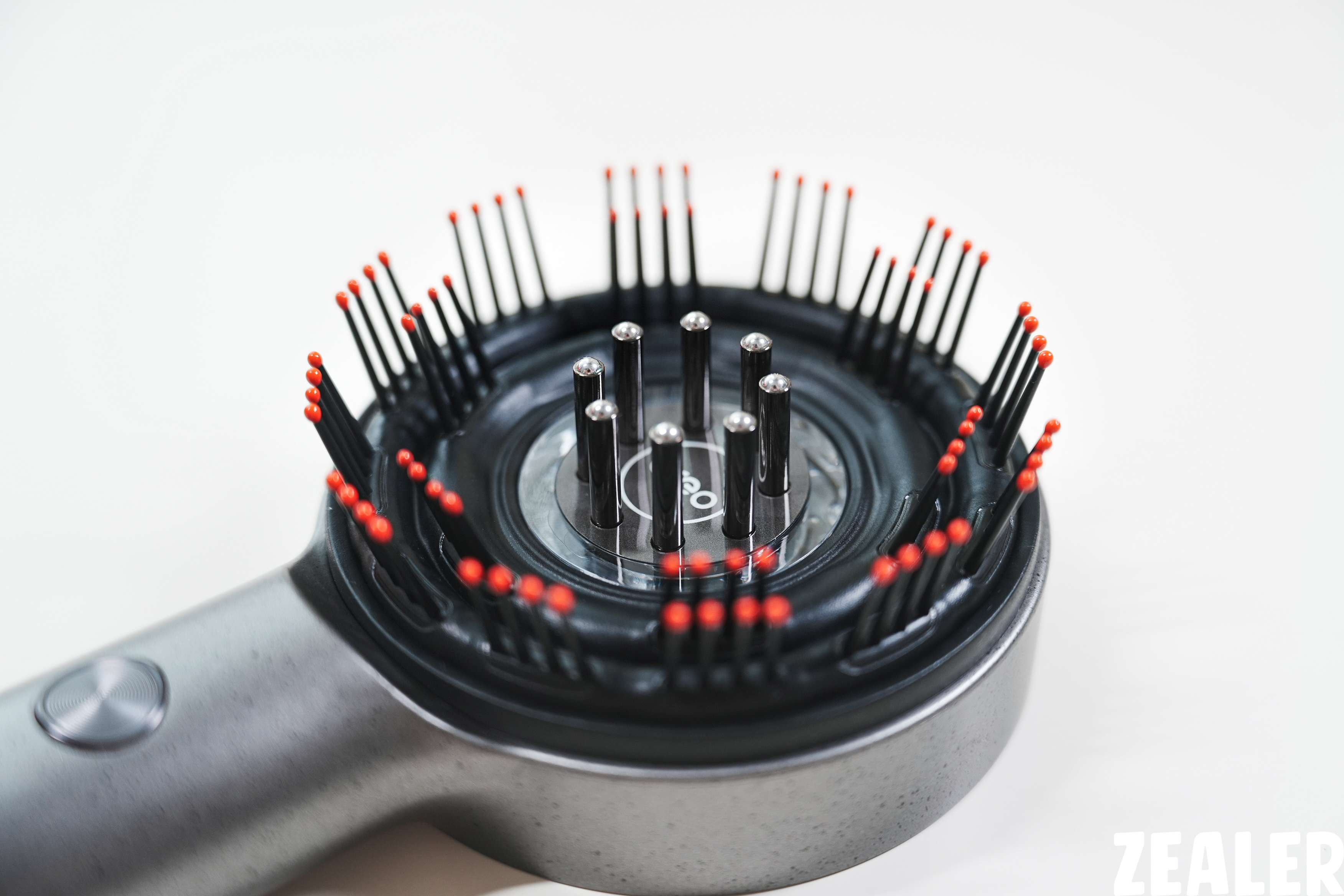 冲当发量王者原来长头发这么简单倍轻松Scalp3头皮智能按摩梳