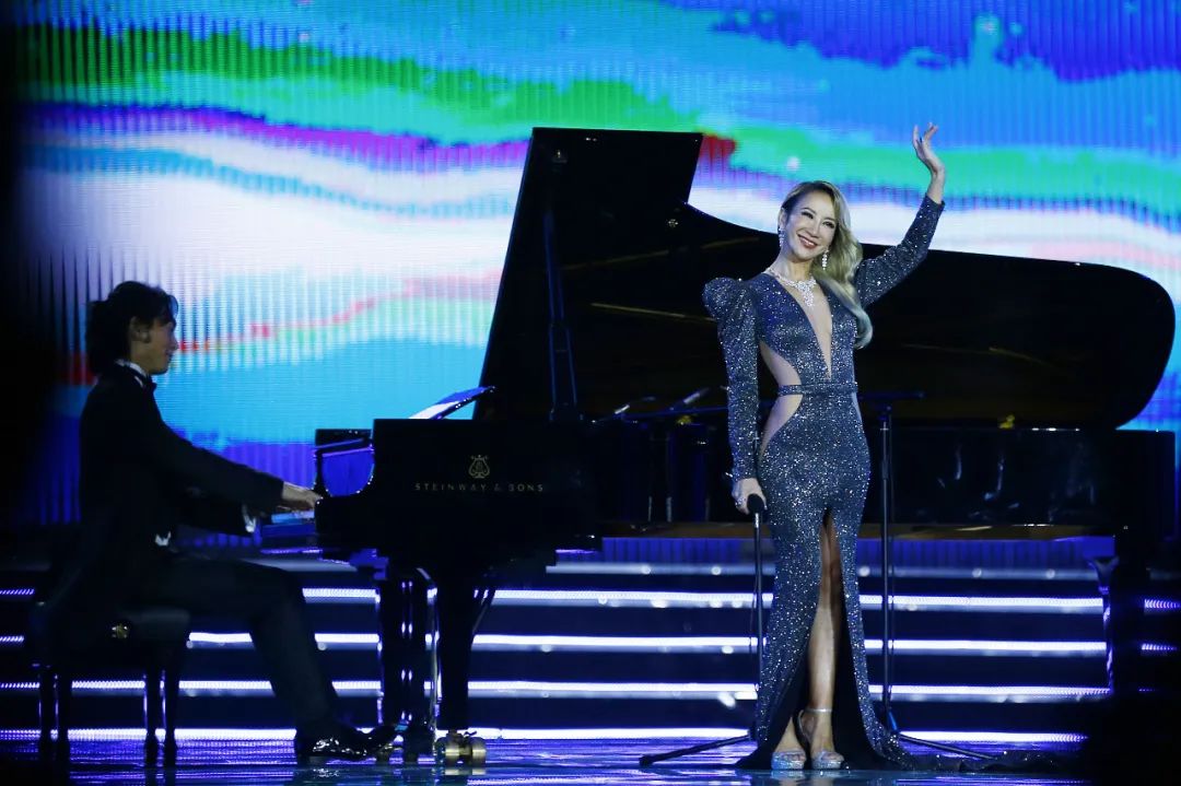 coco李玟月光爱人现场版,coco李玟月光爱人演唱会