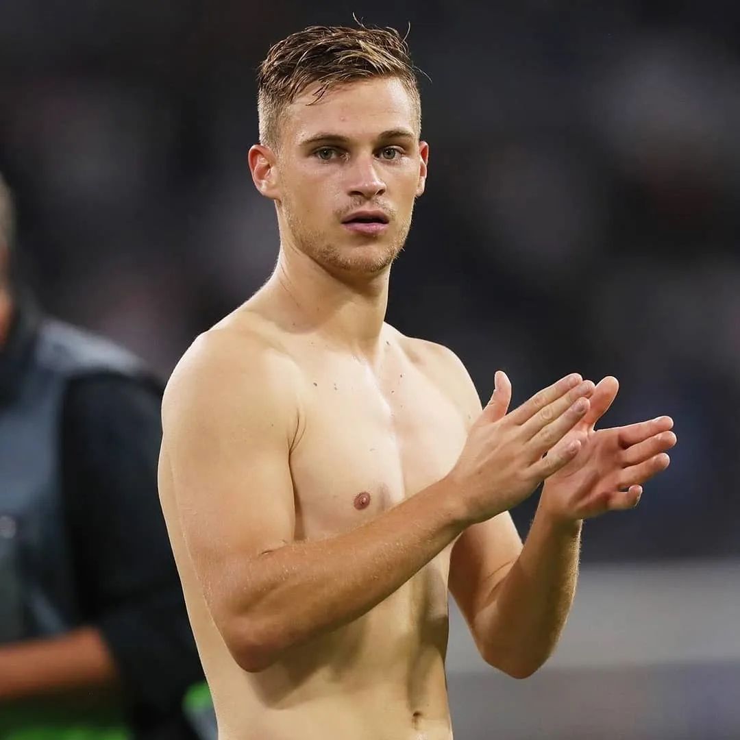 约书亚表情包,德国足球基米希图片