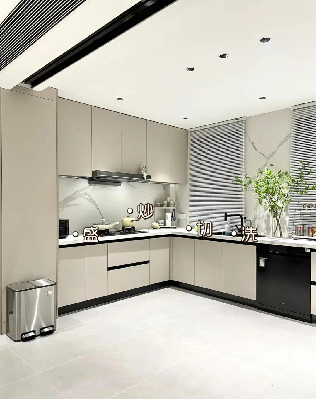 江苏女主晒出140㎡新家：全屋没有一丝俗气，堪称装修教科书