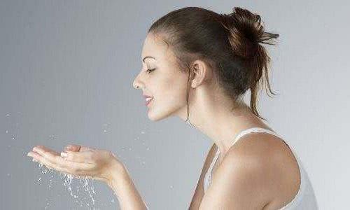 女人抬头纹怎么消除才最快最有效,女人抬头纹怎么快速去除