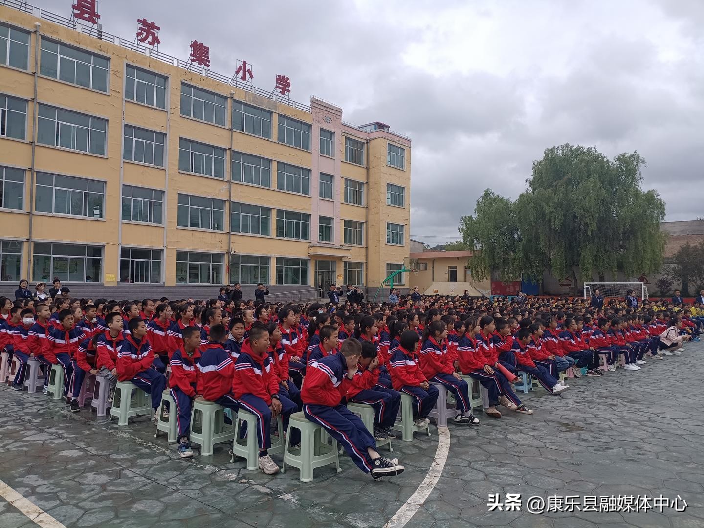 六一爱心捐赠进校园,旧庄沟小学爱心捐赠活动