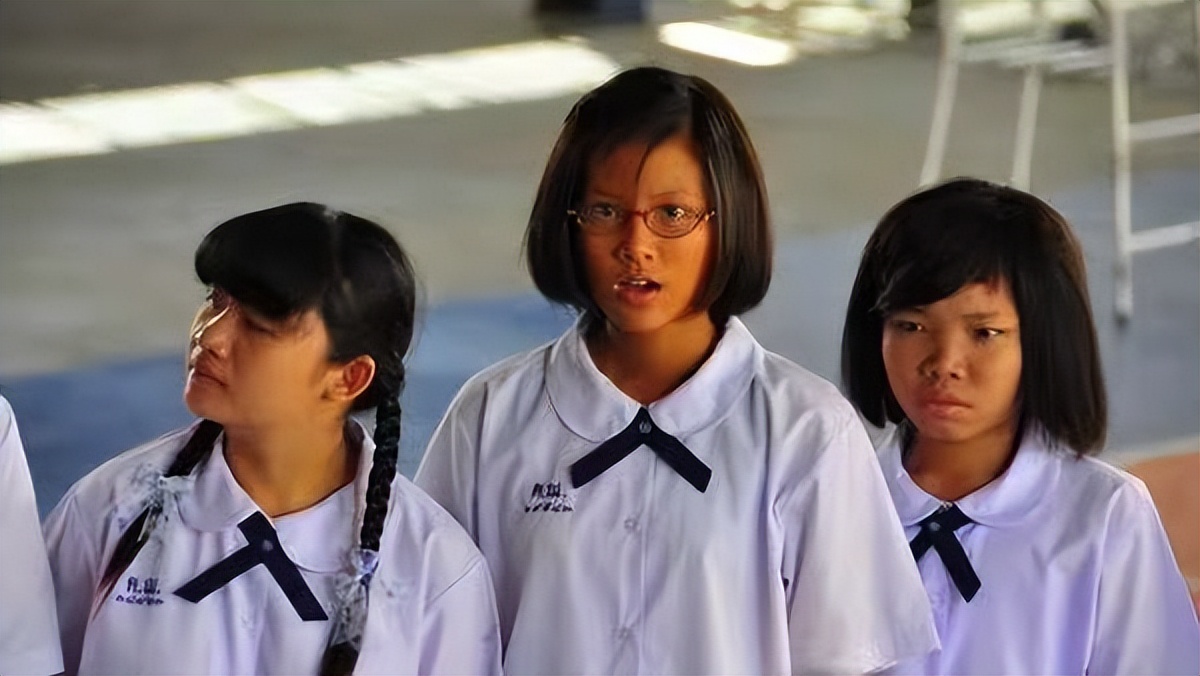 戴牙套会变好看还是丑,戴牙套会不会改变脸型