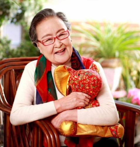 八位健在的老演员,18位已故的老演员有哪些