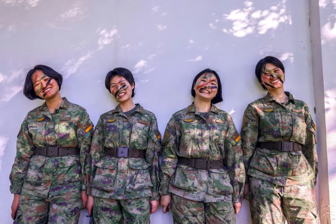 军营青春视频,镜头下的军营青春岁月