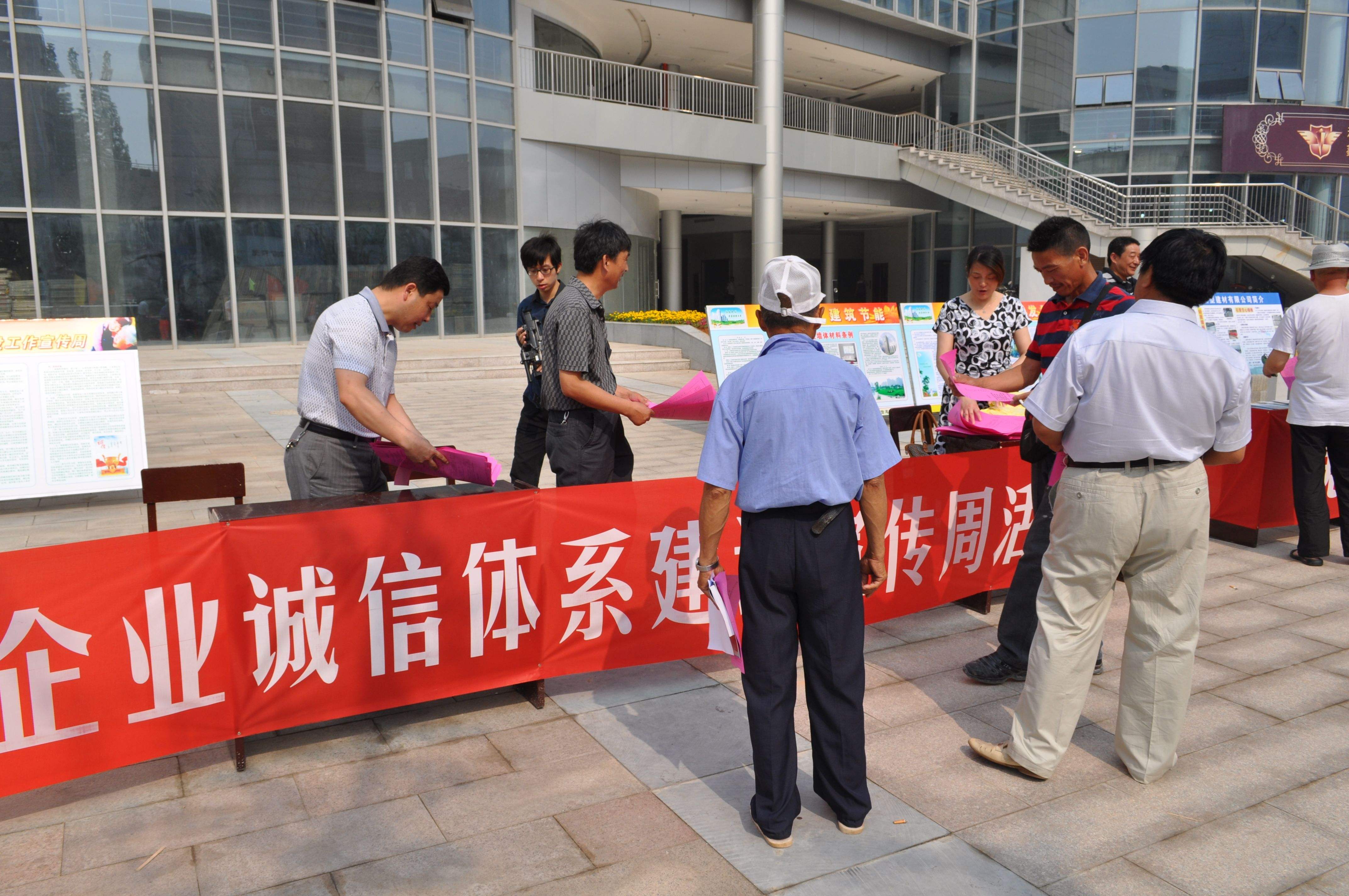 五金店靠什么赚钱,为什么街边的五金店几乎没有生意