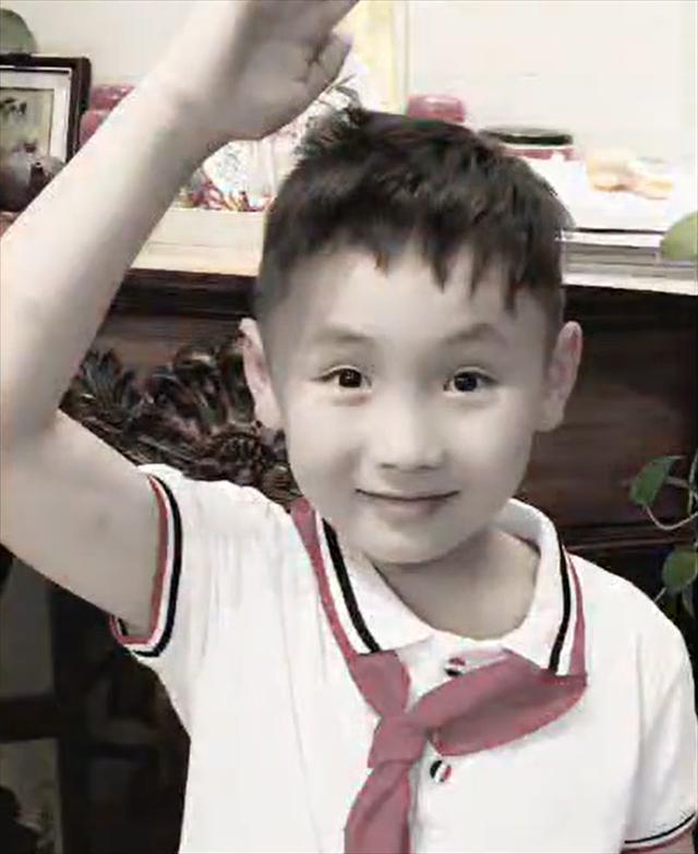 11岁男孩被骂8次41字遗书,11岁男孩坠楼遗书指认班主任