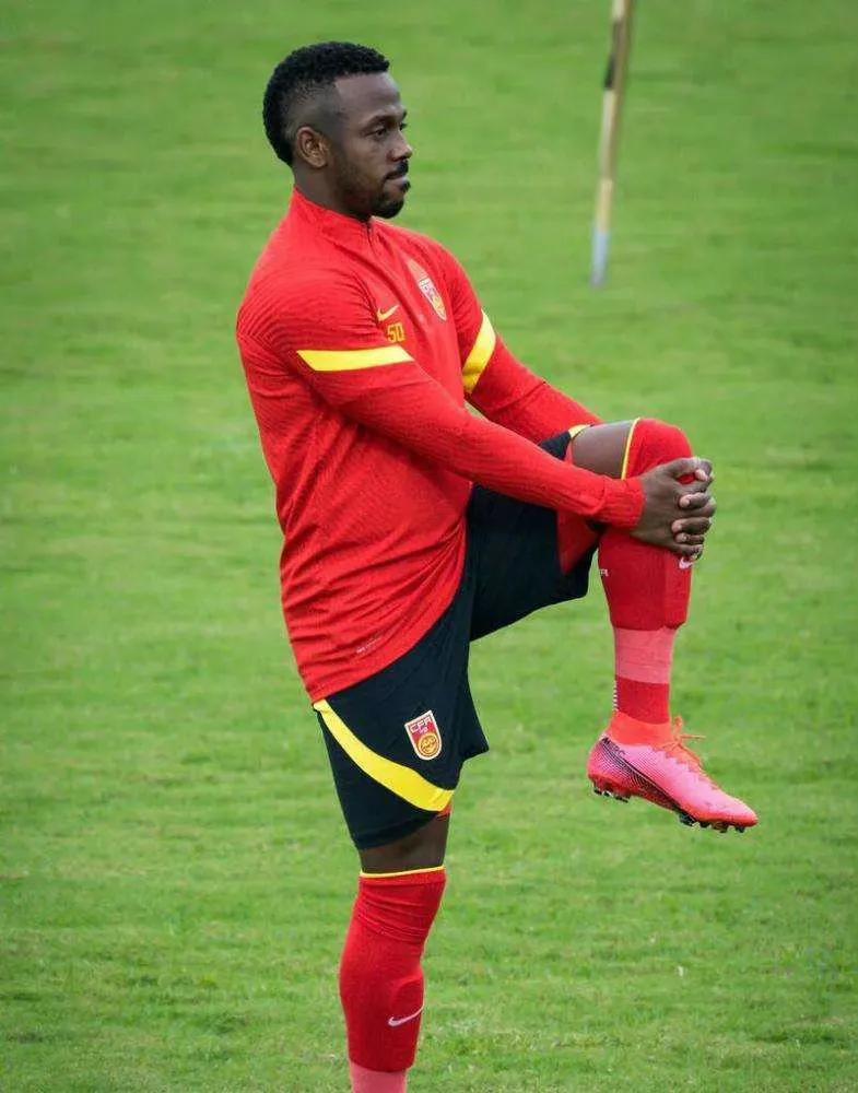 泰山队低迷期,泰山队这赛季为什么这么强